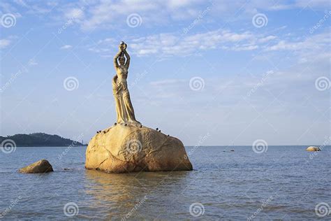  Fisher Girl Statue Enchanting Coastal Symbol of Zhuhai’s Enduring Beauty!