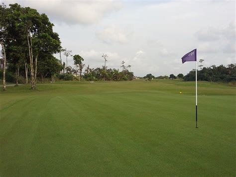  Ikoyi Golf Club – En Oas Av Lyx och Grön Avkoppling I Hjärtat av Lagos!