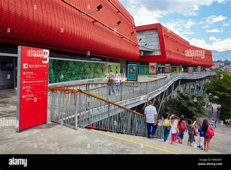 Parque Explora - En Interaktiv Oasis För Vetenskapliga Äventyr I Medellín!