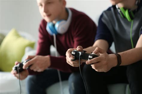 According to Research, People Who Play Video Games Tend to Develop a Sixth Sense for Finding Snacks